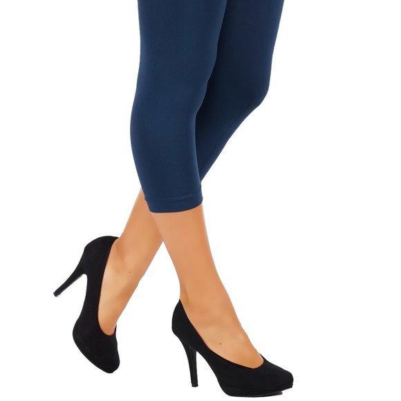 5StarsLine Soft, Capri Length Leggings - Picture 6 of 7